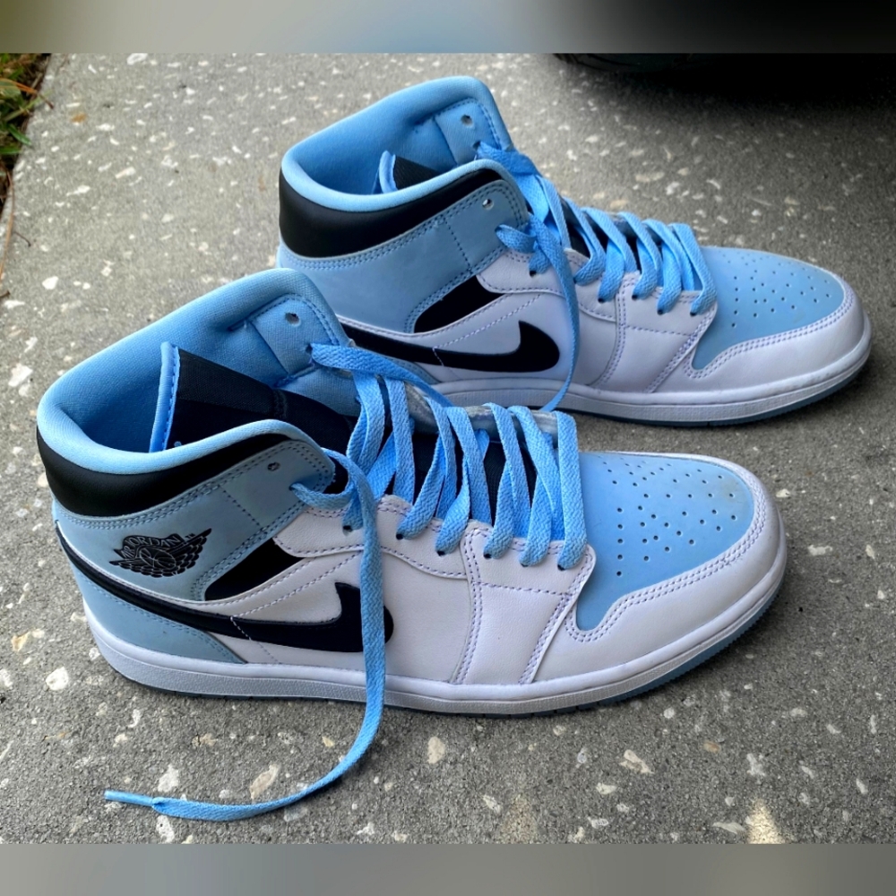 Nike Women's Air Jordan 1 Baby Blue Mid-Tops